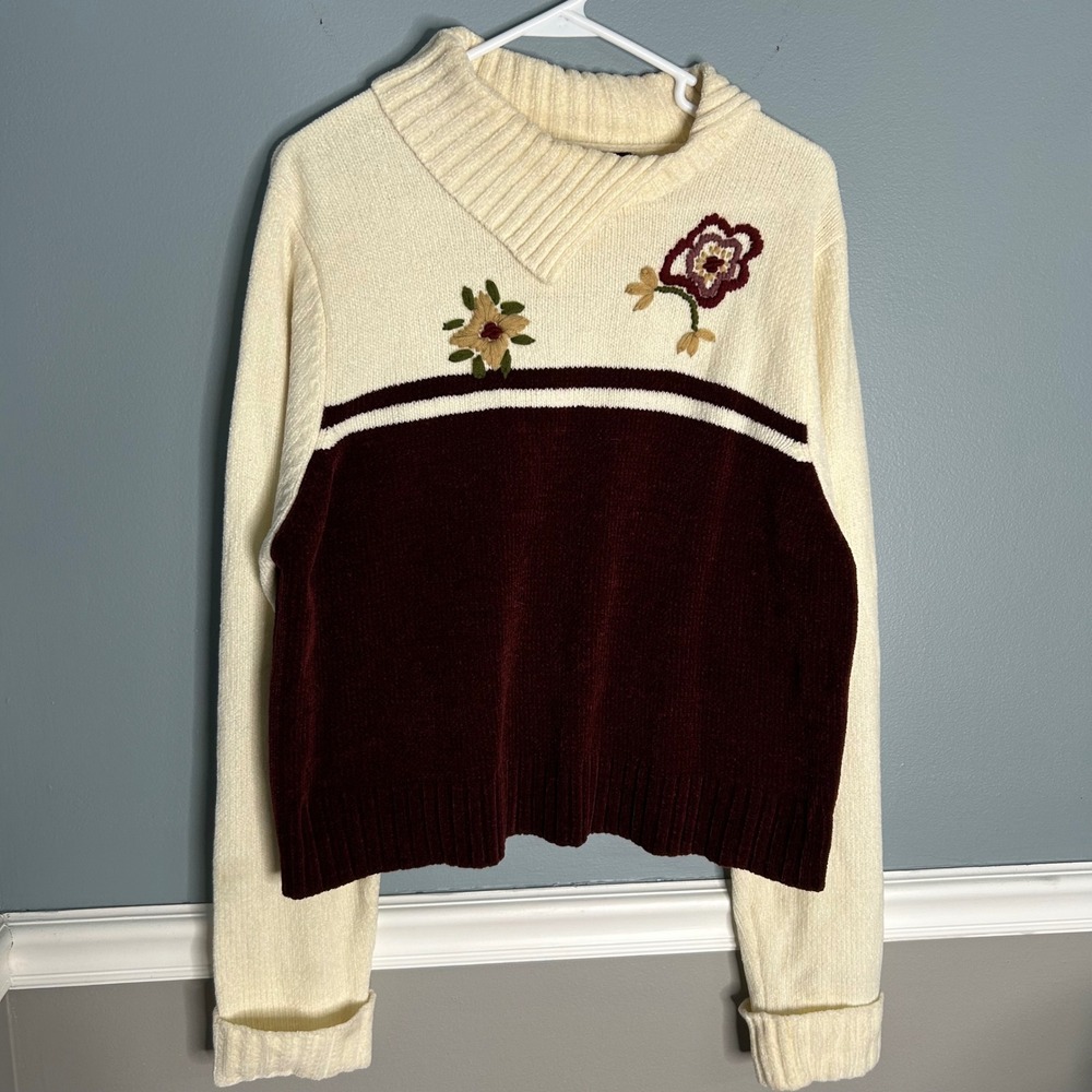 Nevada vintage Cream Burgundy Embroidered Floral Collared Sweater unique cozy‎